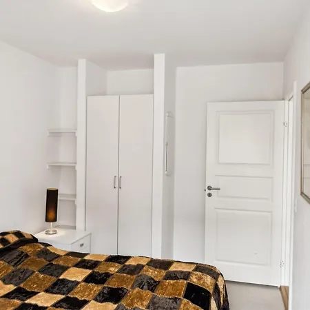 Galia - 2km From The Sea By Interhome